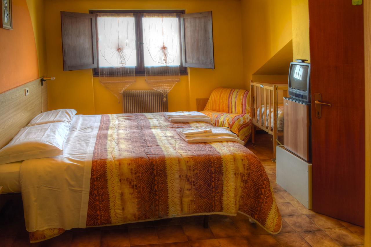 Albergo Rifugio Montecucco Piampaludo Kültér fotó
